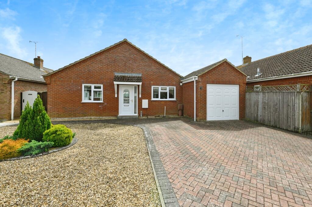 Main image of property: Magnolia Gardens, Snettisham, King's Lynn