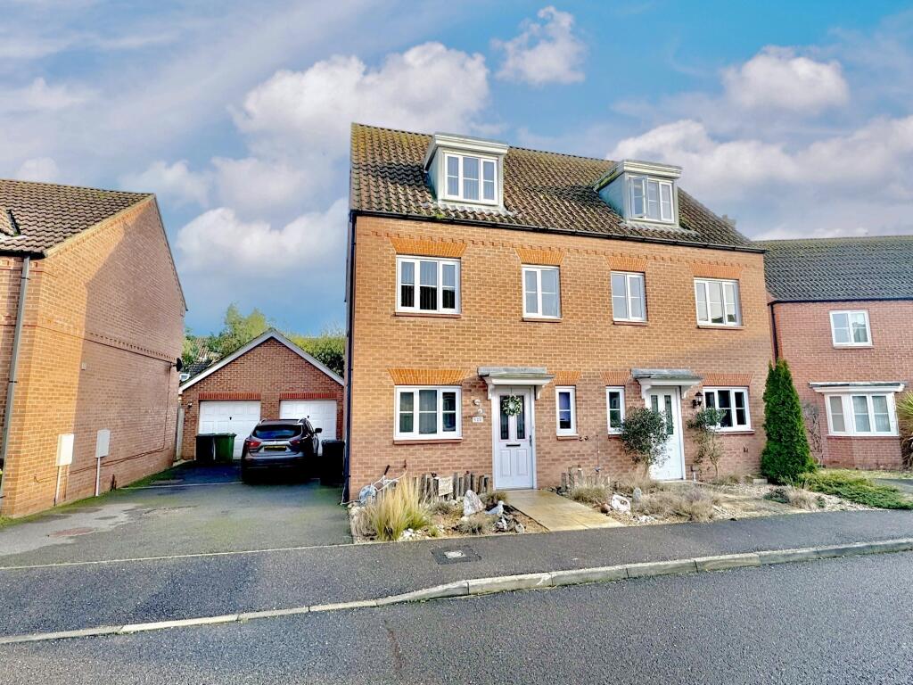 Main image of property: Benstead Close, Heacham, King's Lynn