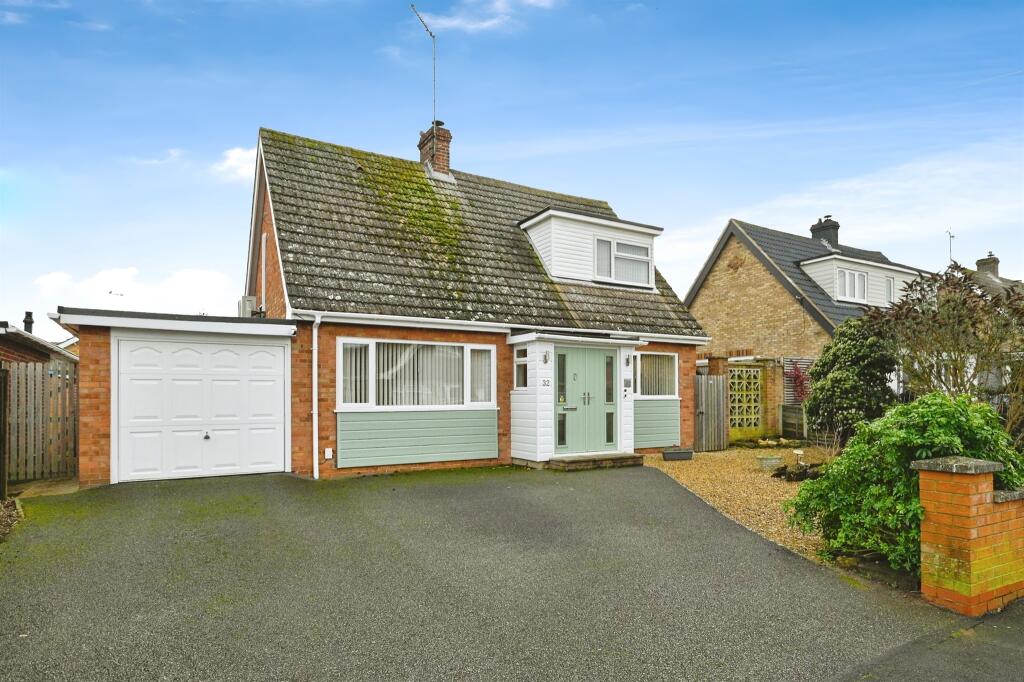 Main image of property: Valley Rise, Dersingham, King's Lynn