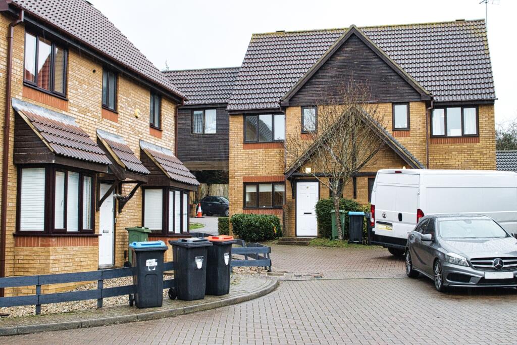 Main image of property: Forthill Place , Shenley Church End, Milton Keynes, MK5