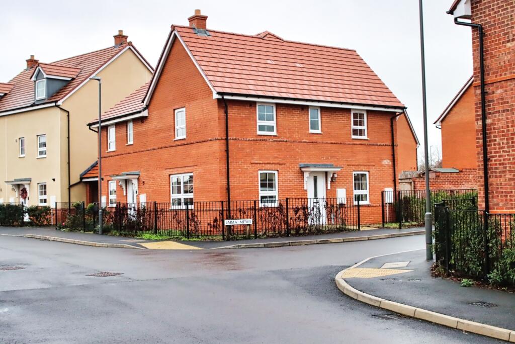 Main image of property: Emma Mews, Buckingham, Buckinghamshire, MK18