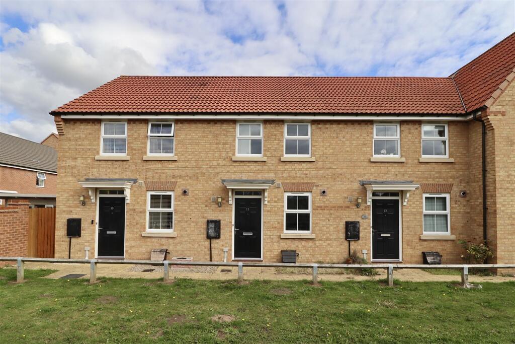 Main image of property: Sawkill Close, Stamford Bridge, York