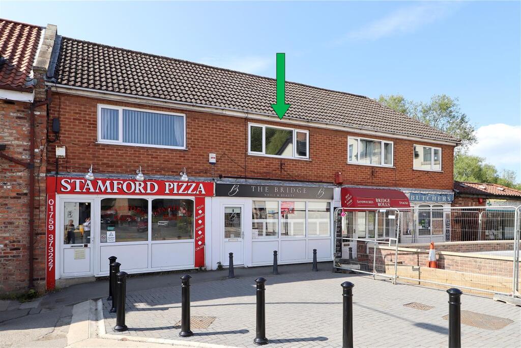 Main image of property: 2 The Shallows, Stamford Bridge