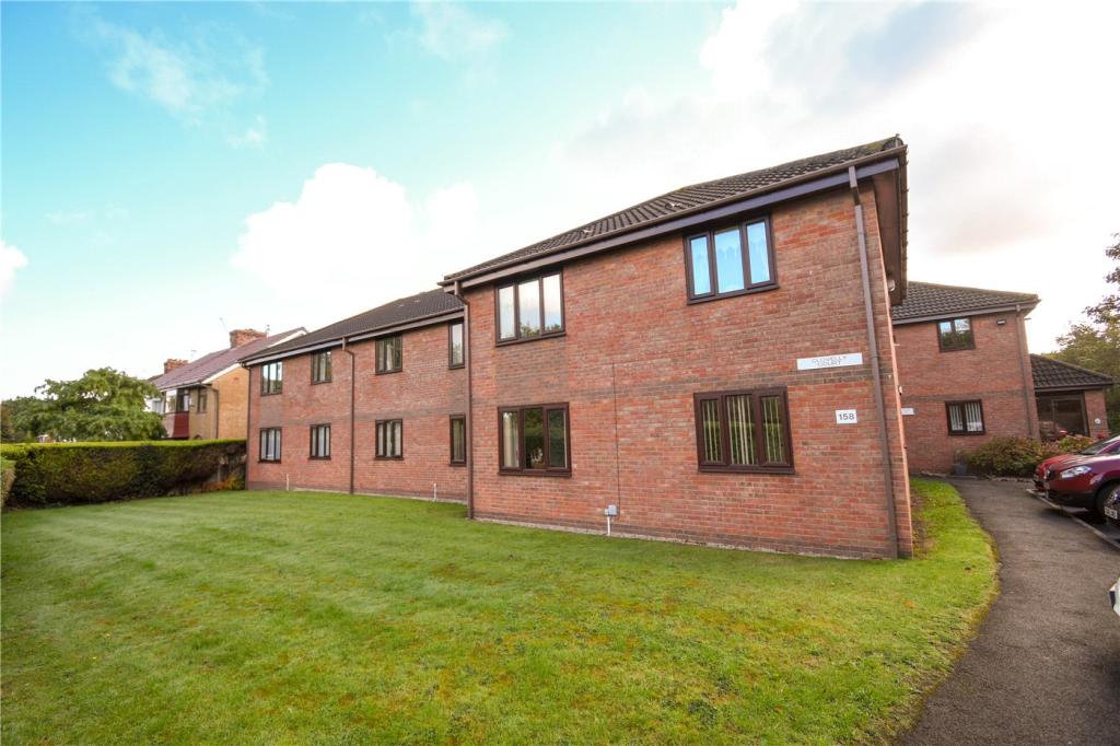 2 bedroom flat for sale in Greasby Road, Greasby, Wirral, CH49
