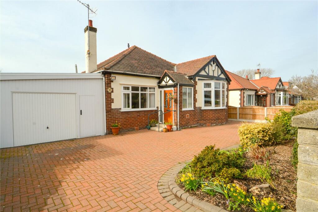 3 bedroom bungalow for sale in Welton Avenue, Upton, Wirral, CH49