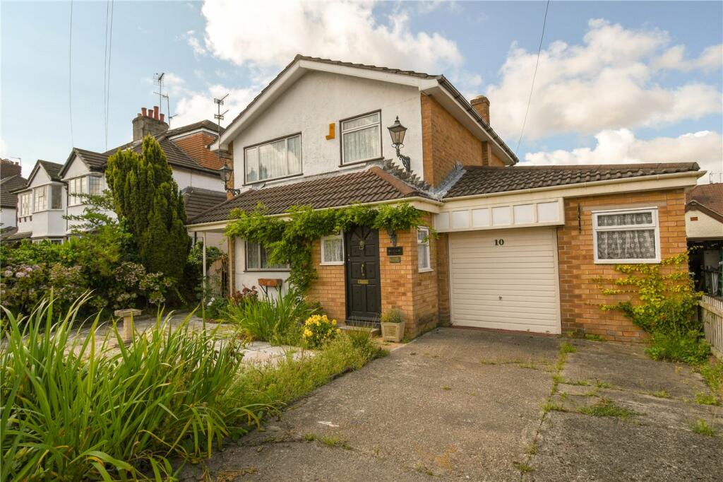 3 bedroom detached house for sale in Loretto Drive, Upton, Wirral, CH49