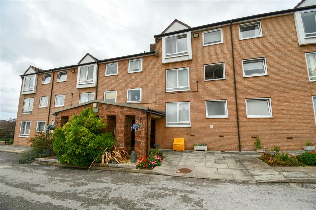 1 bedroom retirement property for sale in Redcroft, Well Lane, Greasby