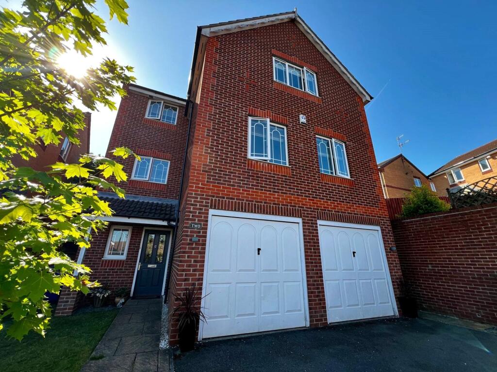 Main image of property: Hambleton Rise, Forest Town, Mansfield, Nottinghamshire, NG19