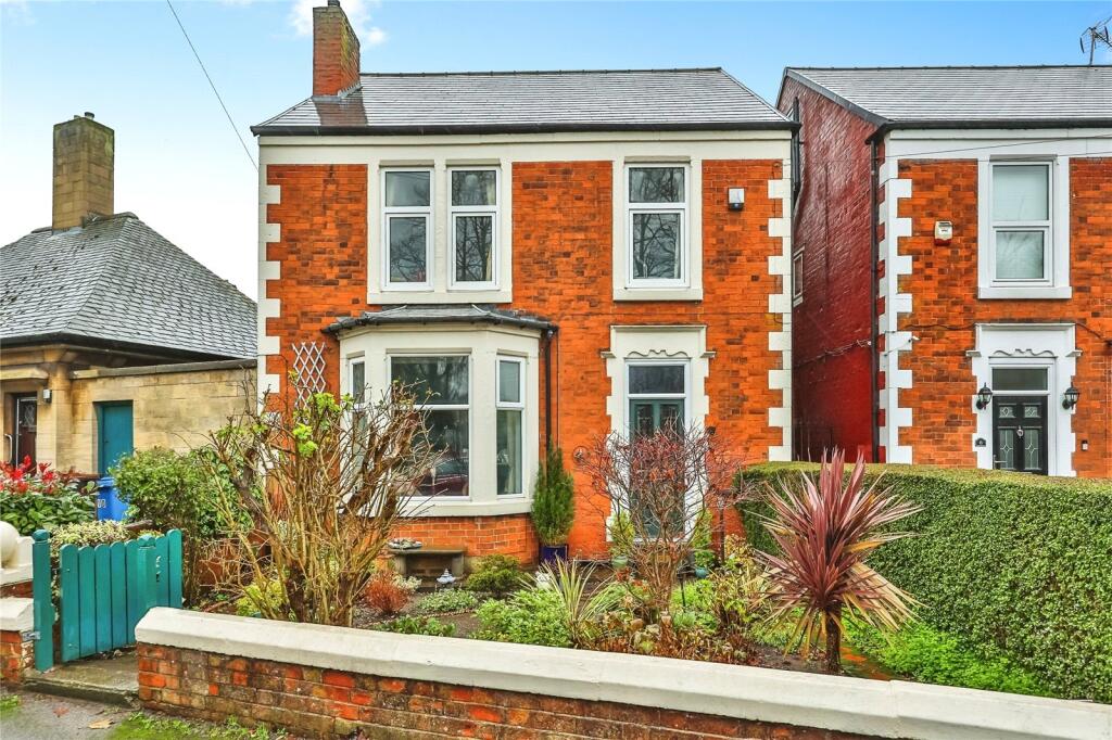 Main image of property: Alexandra Avenue, Mansfield, Nottinghamshire, NG18