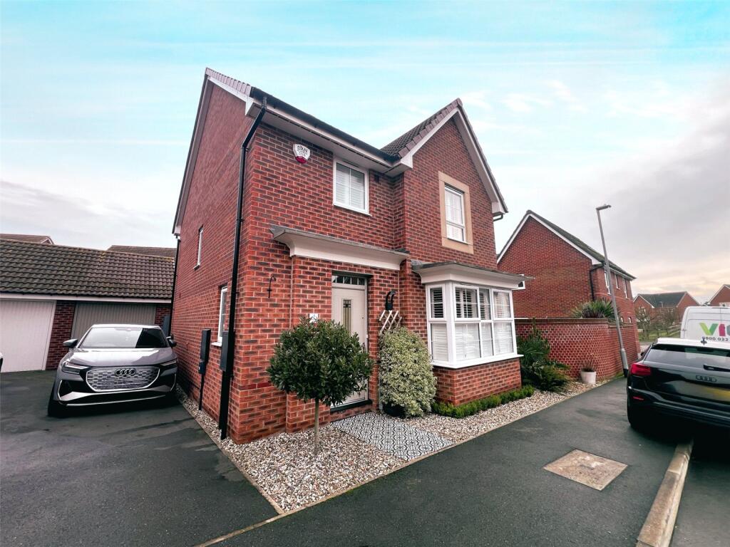 Main image of property: Trafalgar Way, Mansfield Woodhouse, Mansfield, Nottinghamshire, NG19