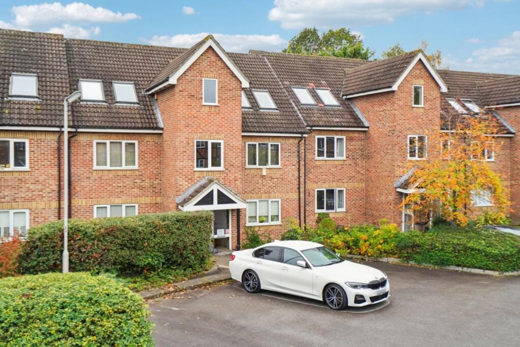 Main image of property: Old Fives Court, Burnham, SL1