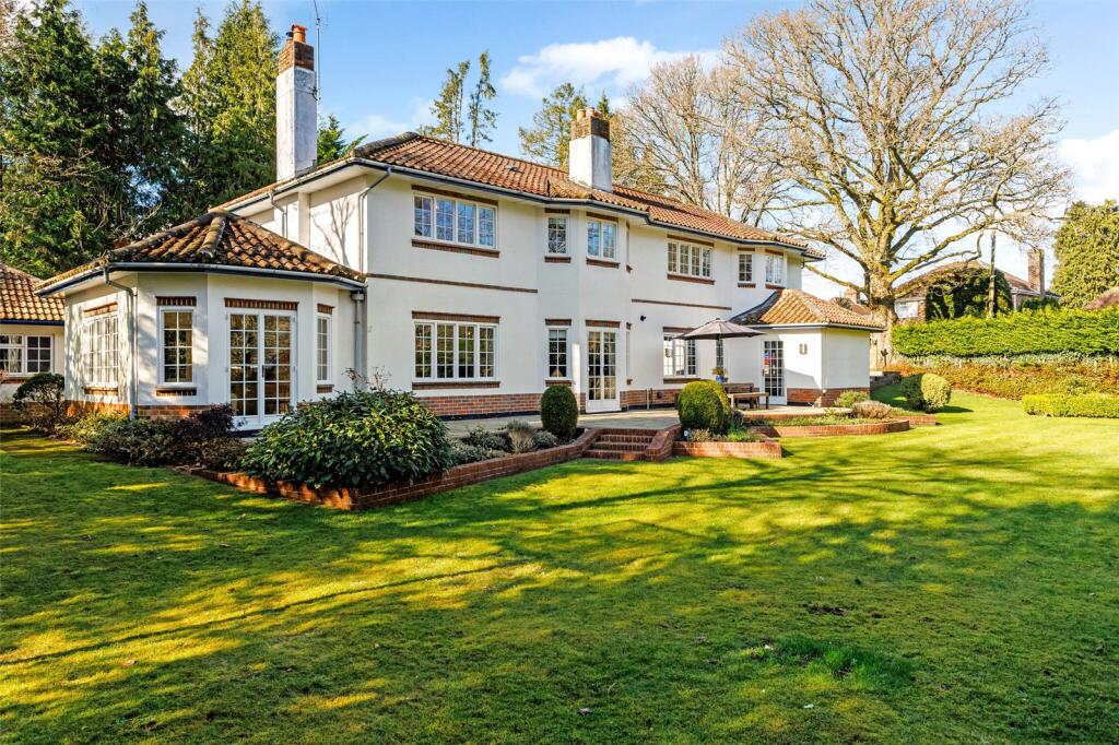 Main image of property: Garden Close Lane, Newbury, Berkshire, RG14