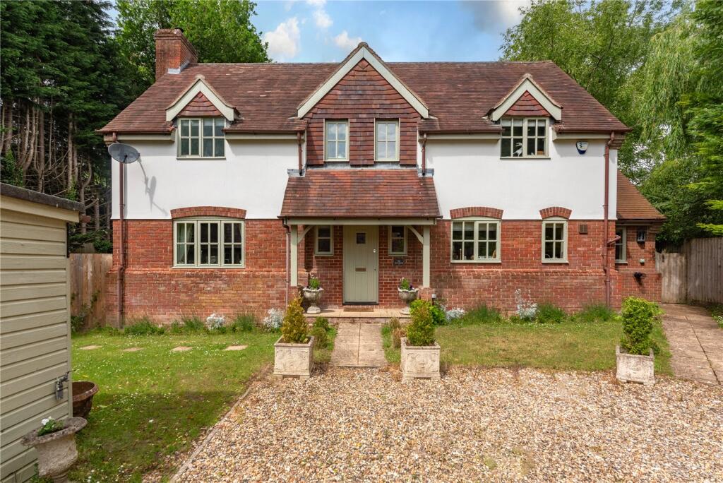 Main image of property: Deacons Lane, Hermitage, Thatcham, Berkshire, RG18