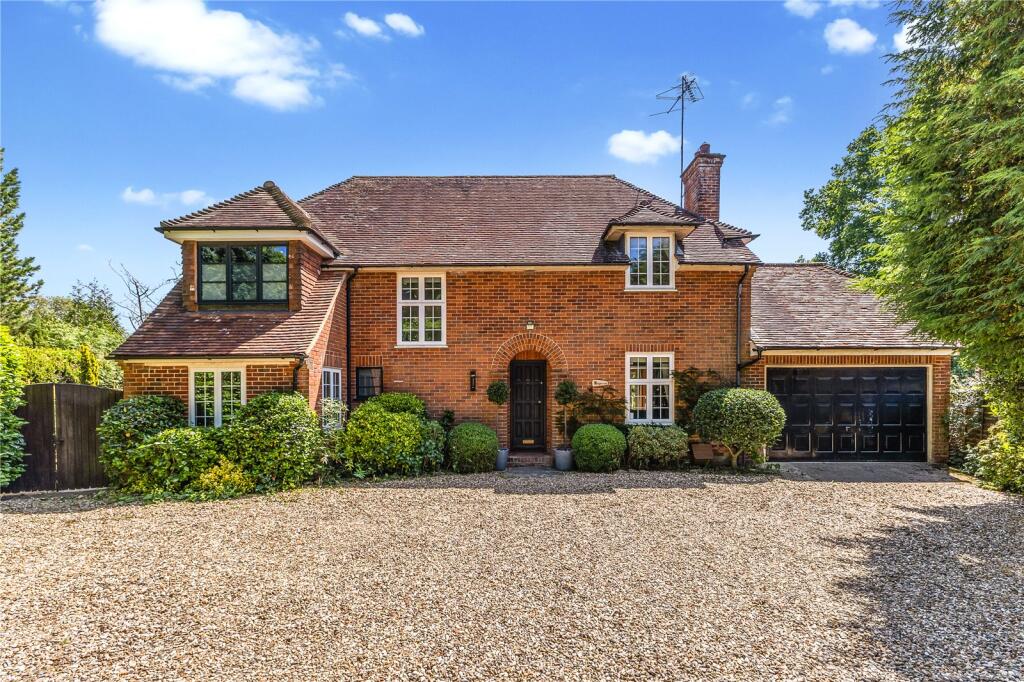 Main image of property: Round End, Newbury, Berkshire, RG14