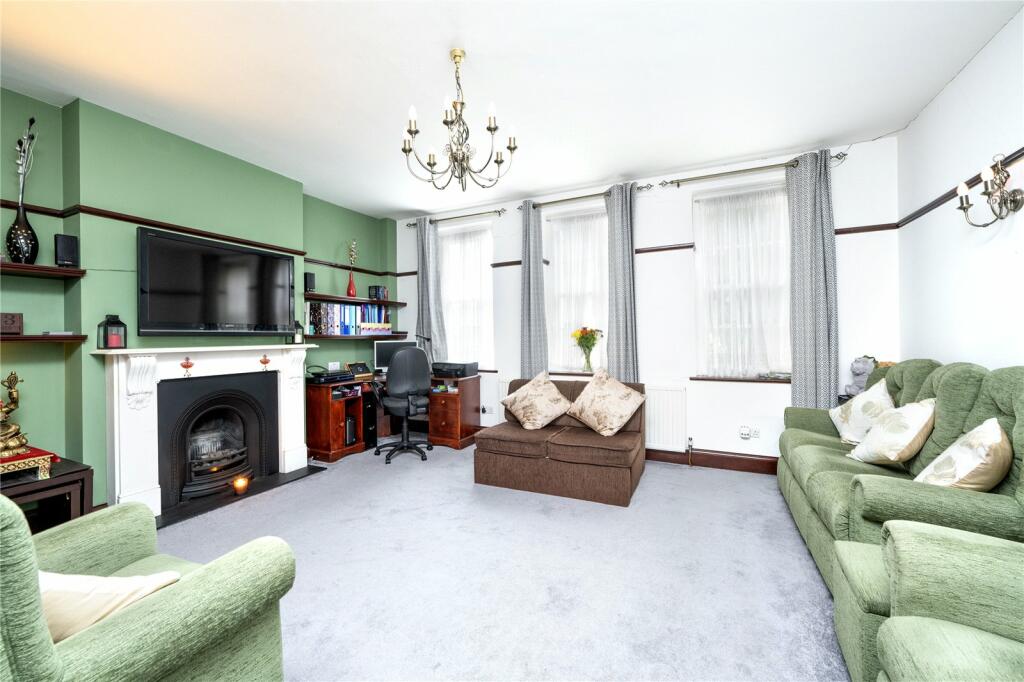 5 bedroom terraced house for sale in Hemingford Road, Islington, London, N1