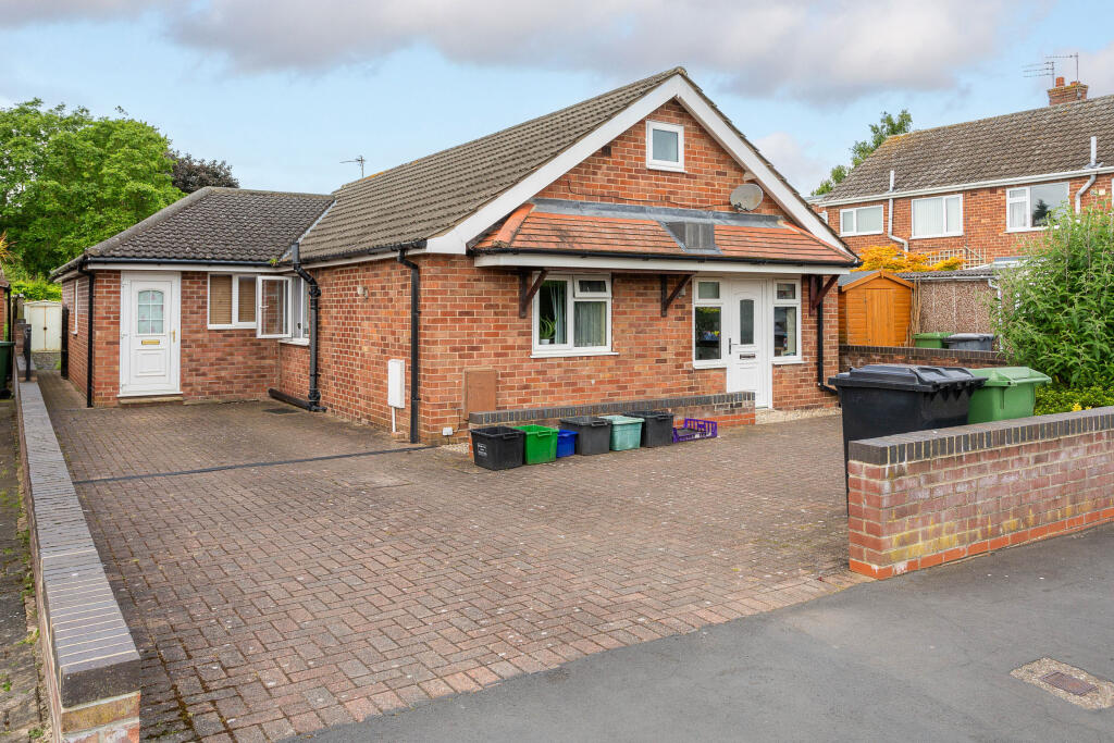 6 bedroom detached house for sale in 2 Crossways, York, YO10 5JQ, YO10