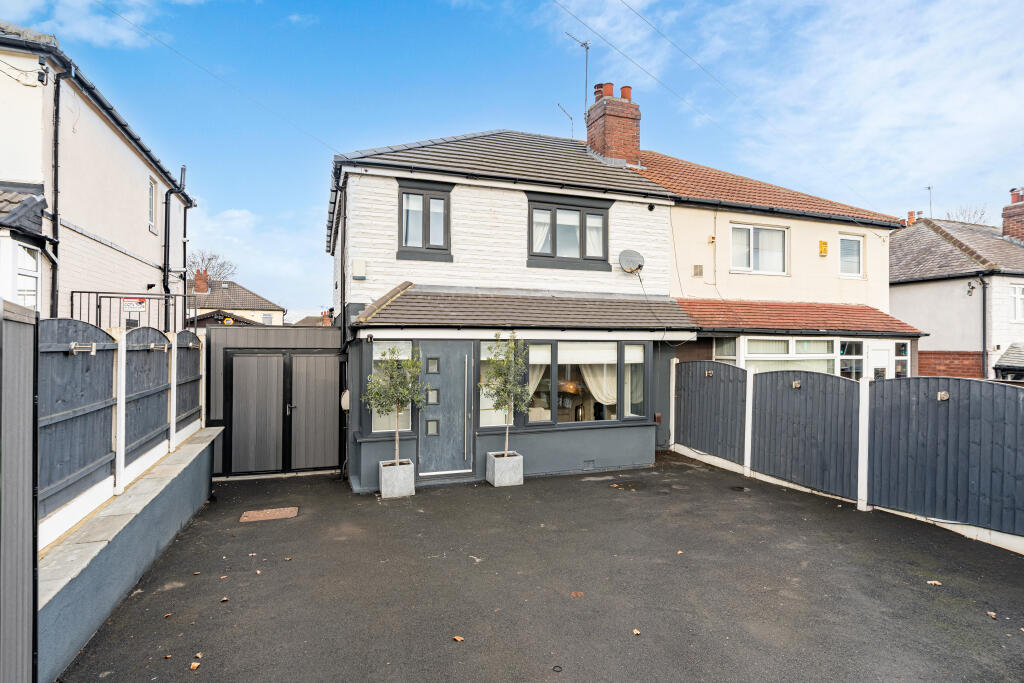 Main image of property: 655 York Road , Leeds , LS9 6NW