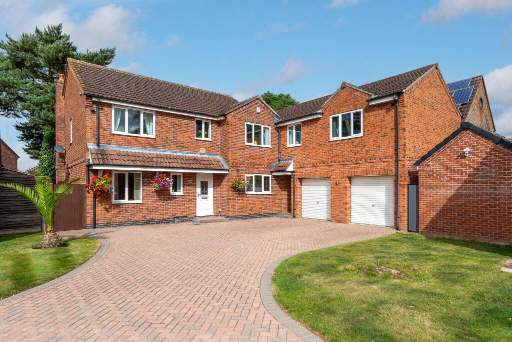 Main image of property: Travis Close, Hatfield, DN7 6TL