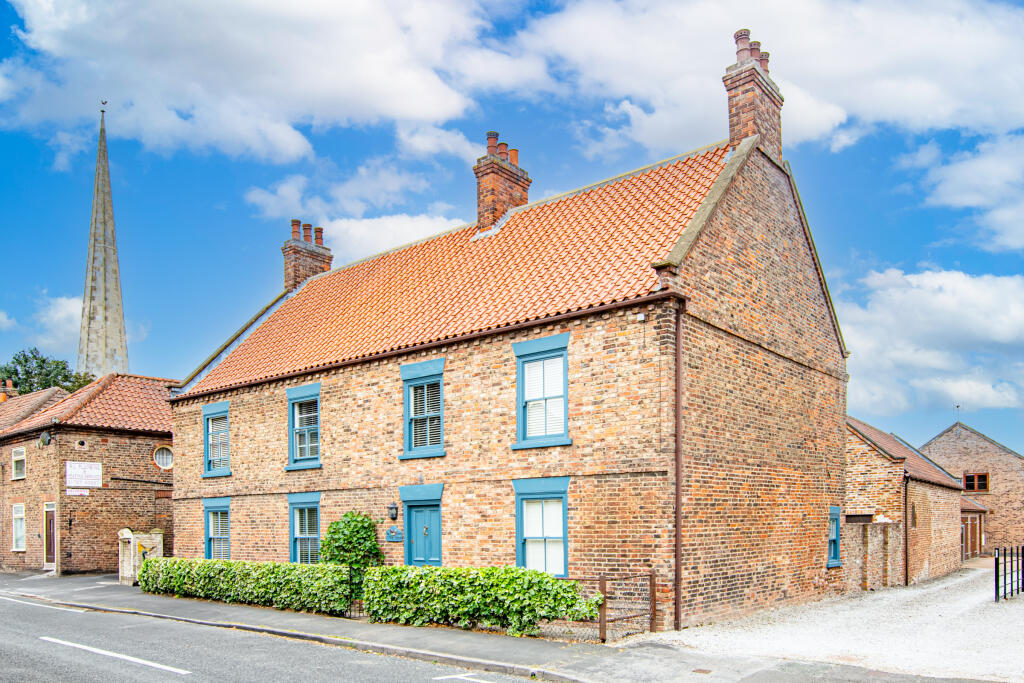 Main image of property: Main Street, Hemingbrough, North Yorkshire YO8