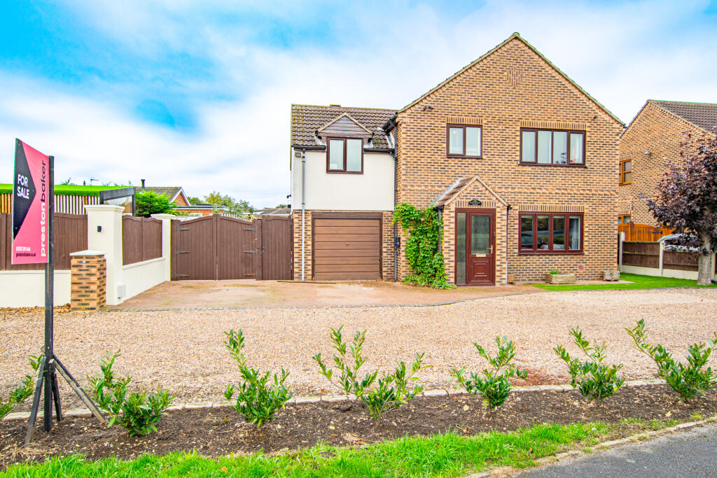 Main image of property: Hull Road, Hemingbrough, North Yorkshire YO8