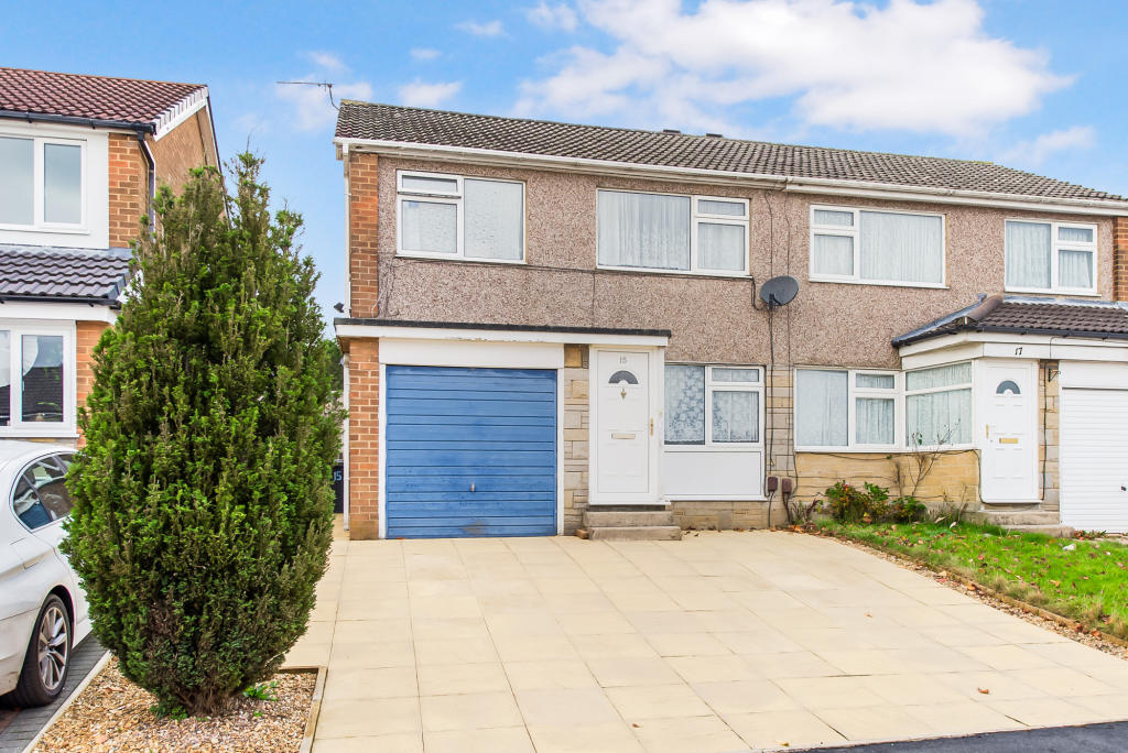 3 Bedroom Semi Detached House For Sale In Kenworthy Gate Leeds Ls16