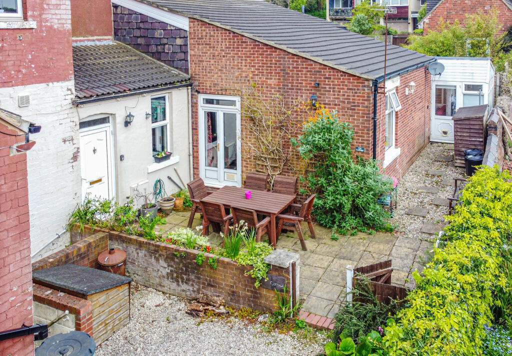 2 bedroom semidetached house for sale in The Cottage, Lidgett Lane