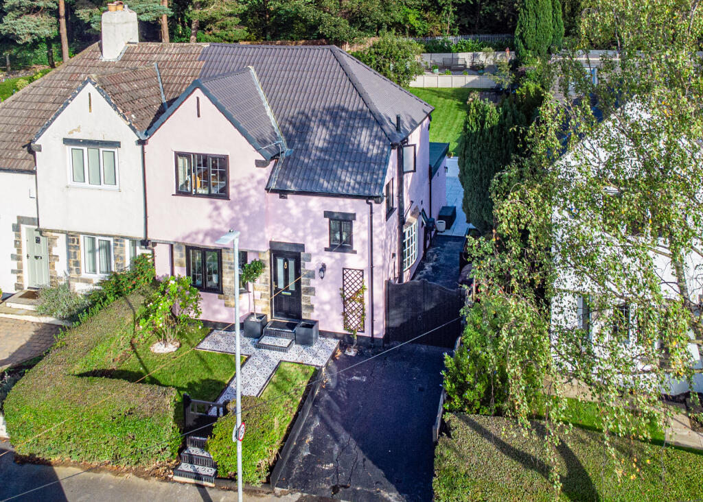 Main image of property: Parkland Drive, Leeds, LS6