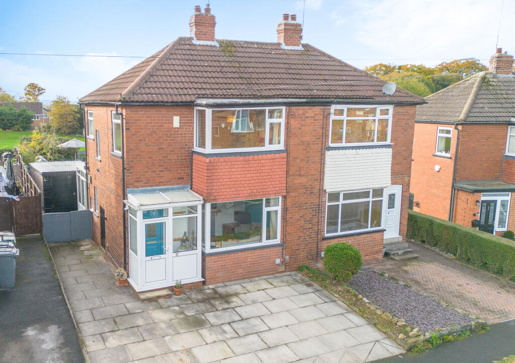 Main image of property: Parkland Gardens, Leeds, LS6