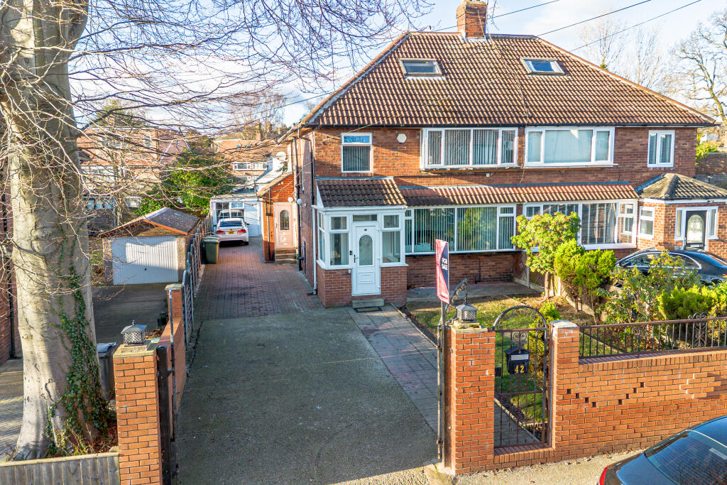 Main image of property: Thorn Lane, Leeds, LS8