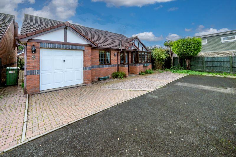 Main image of property: Moss Grove, Kingswinford