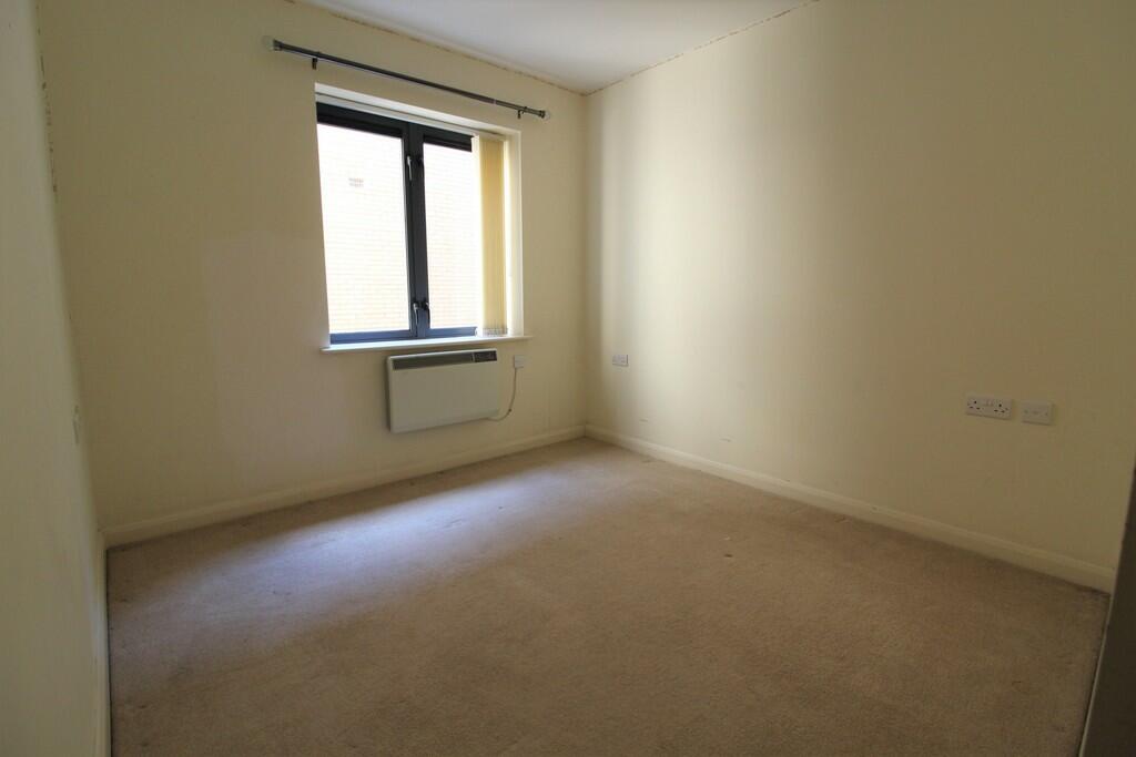 2 bedroom apartment for sale in Granary Wharf, Gainsborough, DN21