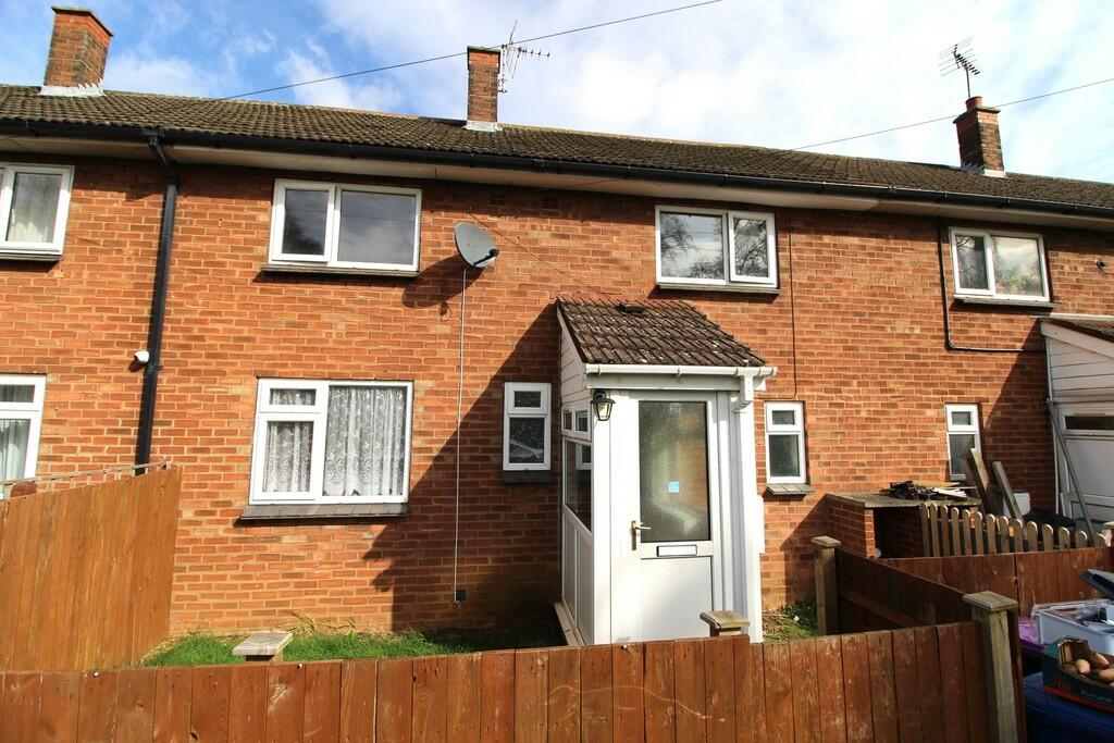 3 bedroom terraced house for sale in Buchanan Road, Hemswell Cliff, DN21