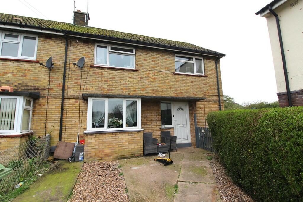 3 bedroom end of terrace house for sale in Theaker Avenue, Gainsborough ...