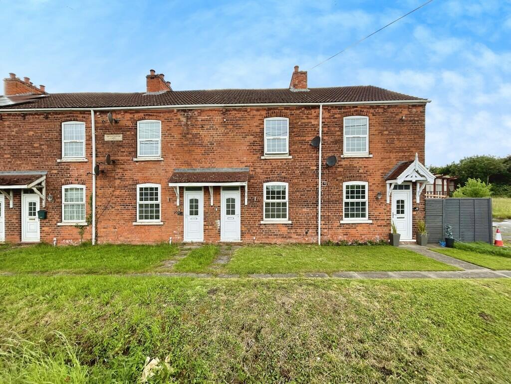 3 bedroom terraced house for sale in Station Road , Kirton In Lindsey