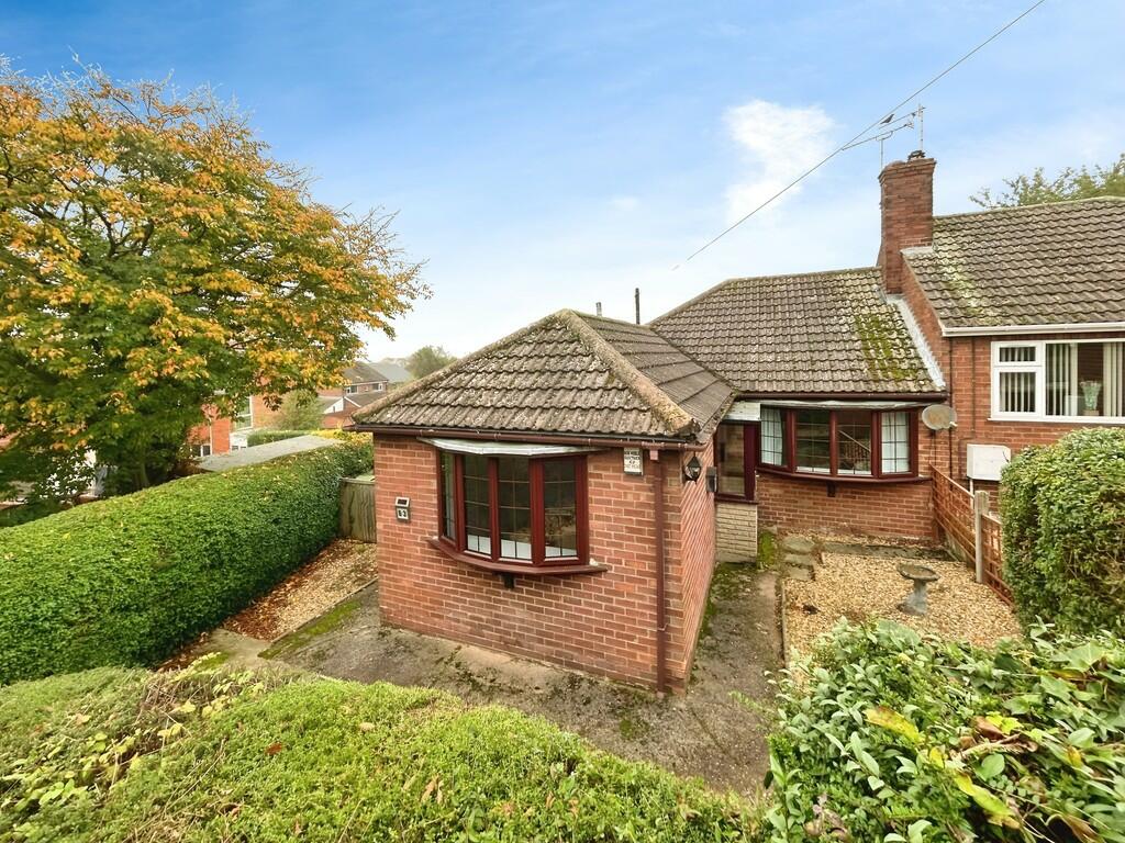 2 bedroom semidetached bungalow for sale in Mayflower Close