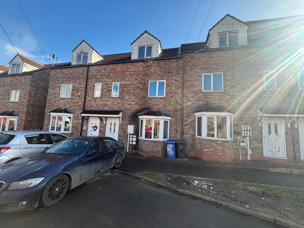 Main image of property: Parish Mews, Gainsborough