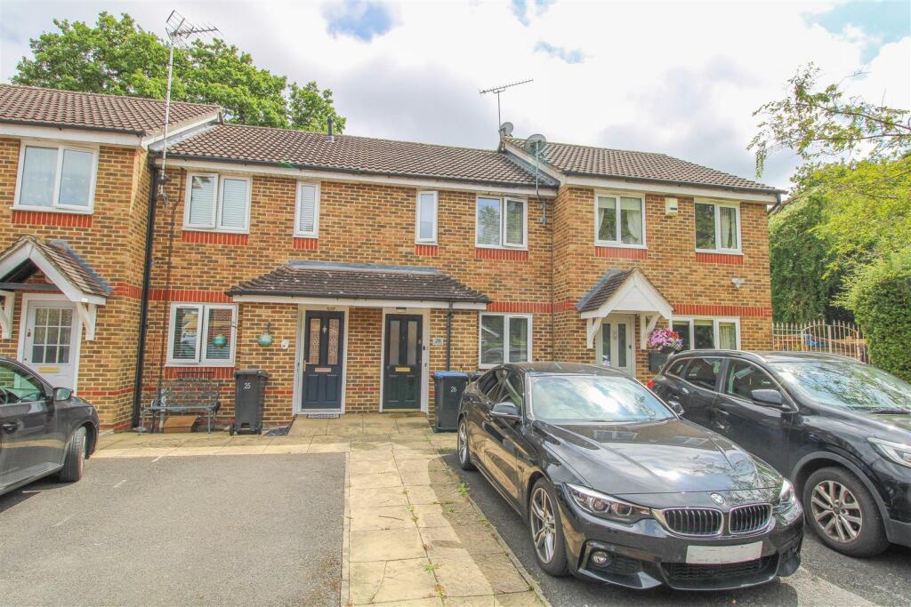 2 bedroom terraced house for sale in The Gardiners, Harlow, CM17