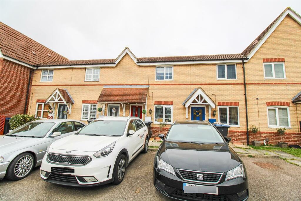 2 bedroom terraced house for rent in Davenport, Church Langley, CM17