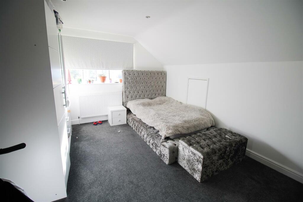 Additional property image - Kingsdon Lane, Harlow