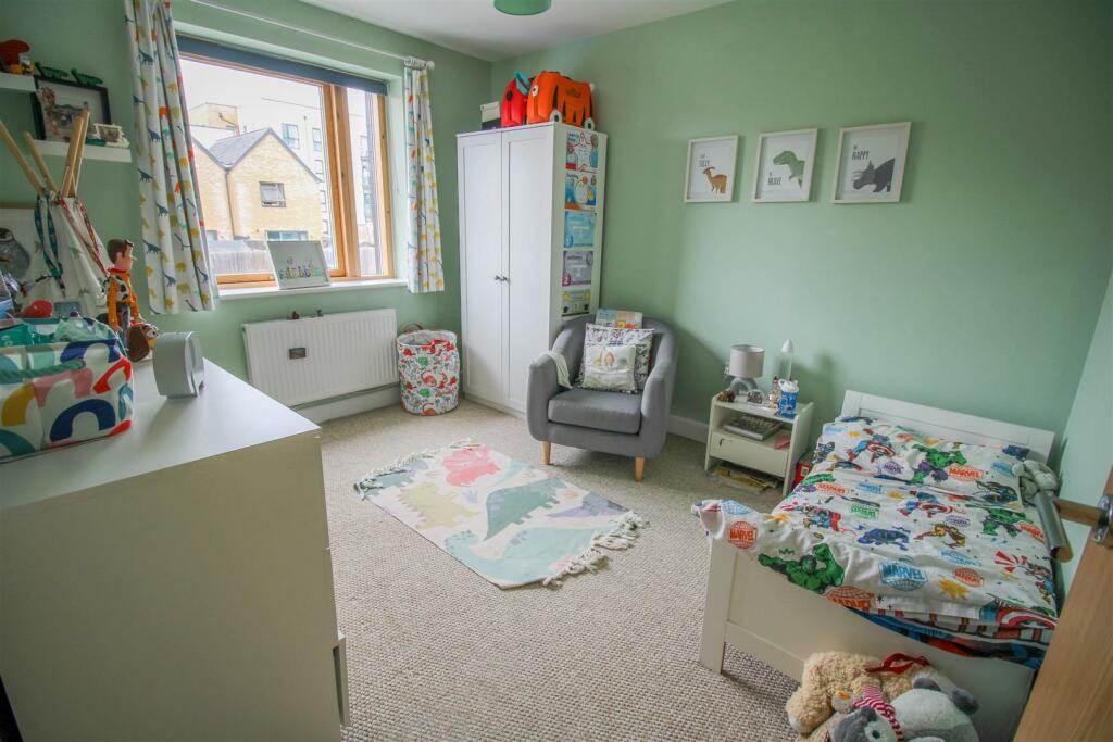 Property image - Barnsley Wood Rise, Newhall