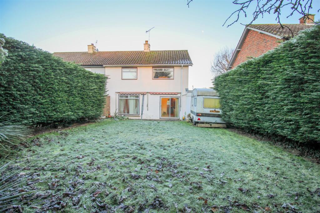 Additional property image - Chippingfield, Old Harlow