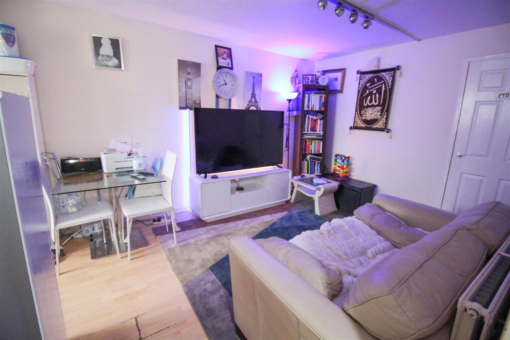 Additional property image - Moorfield, Harlow
