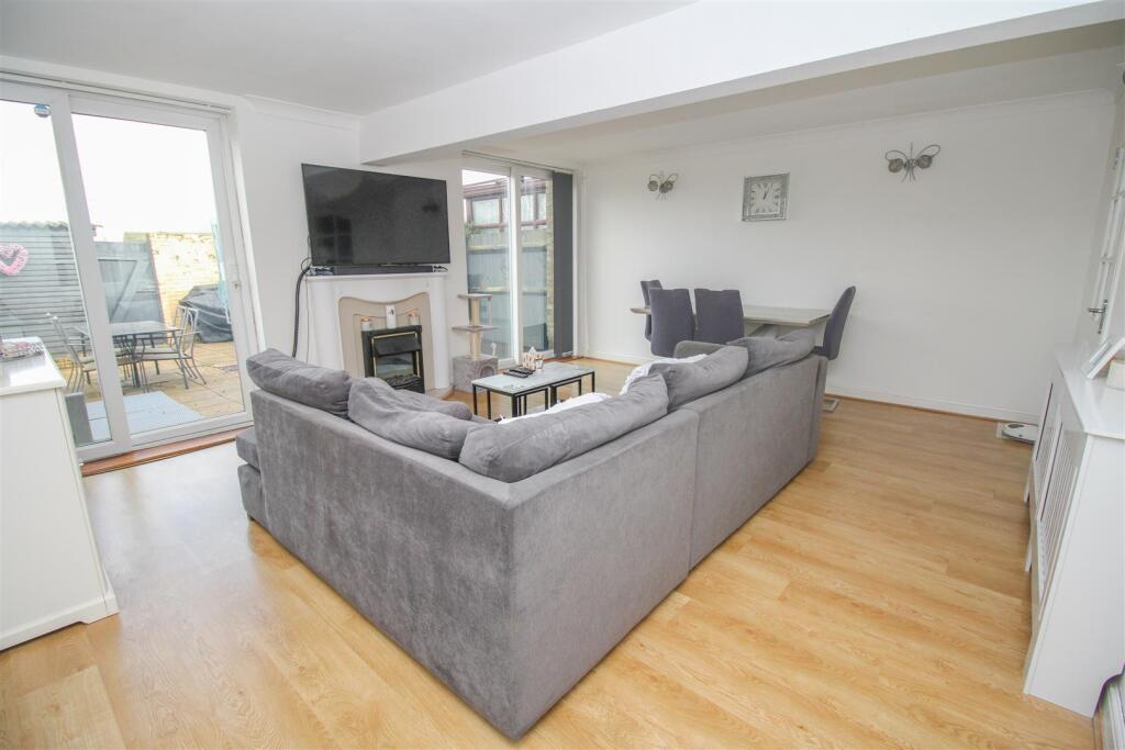 Additional property image - Peterswood, Harlow