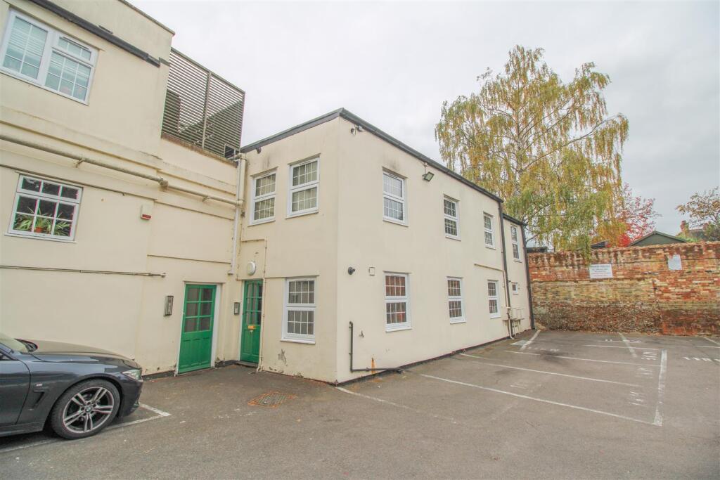 Main image of property: Kings Mews, London Road, Sawbridgeworth