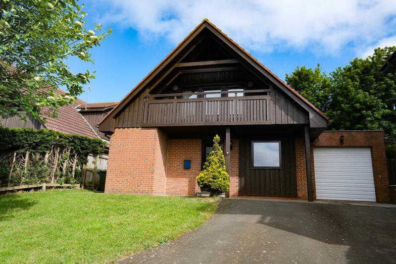 4 bedroom detached house for sale in Mariners View, Amble, NE65