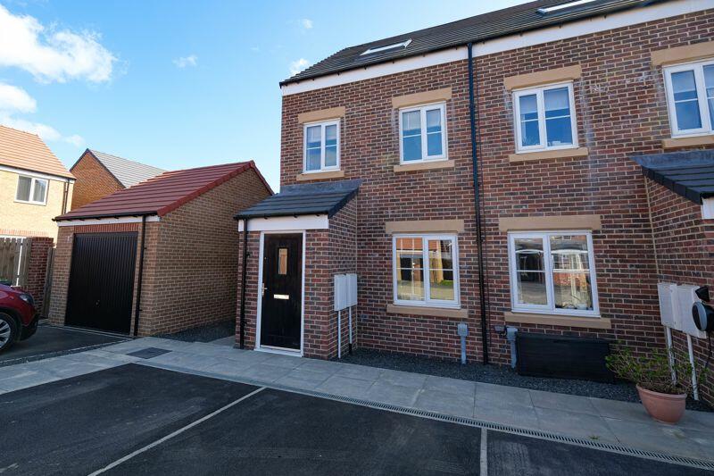 3 bedroom semidetached house for sale in Pelican Road, North Sea Manor, Amble, NE65