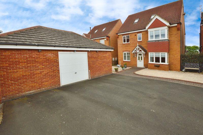 5 bedroom detached house for sale in Heather Lea, Blyth, NE24