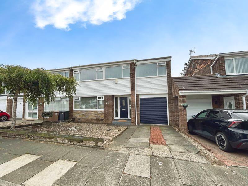 5 bedroom semi-detached house