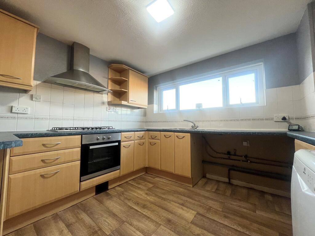 Additional property image - Highland Way, Redditch