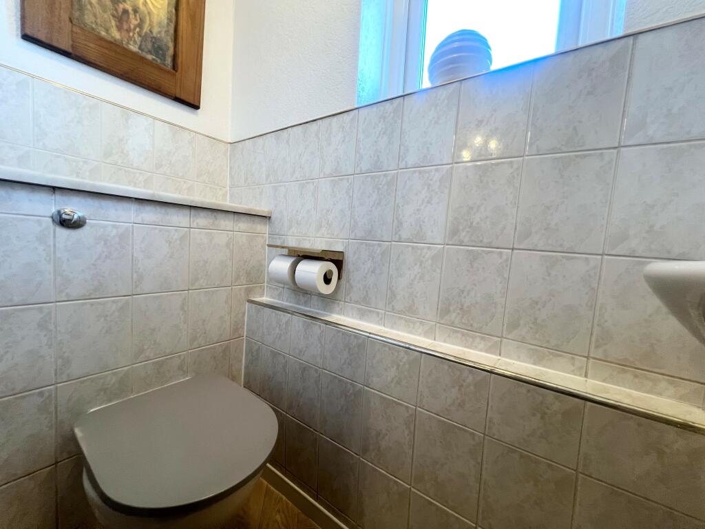 Additional property image - Highland Way, Redditch